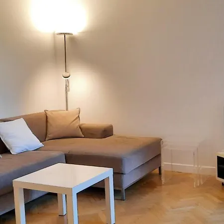 Confortable Avec Terrasse Et Parking *